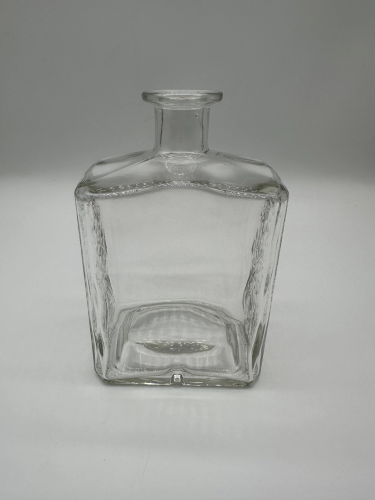 Бутылка «КВАДРО» с эмбоссингом 0.7 л. фото 4